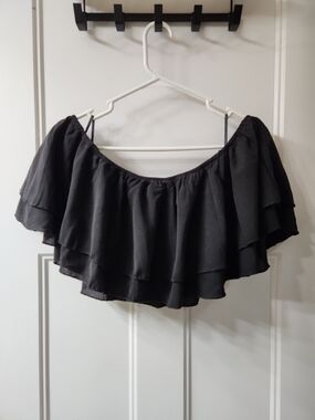 NWT Black Off-Shoulder Crop Top